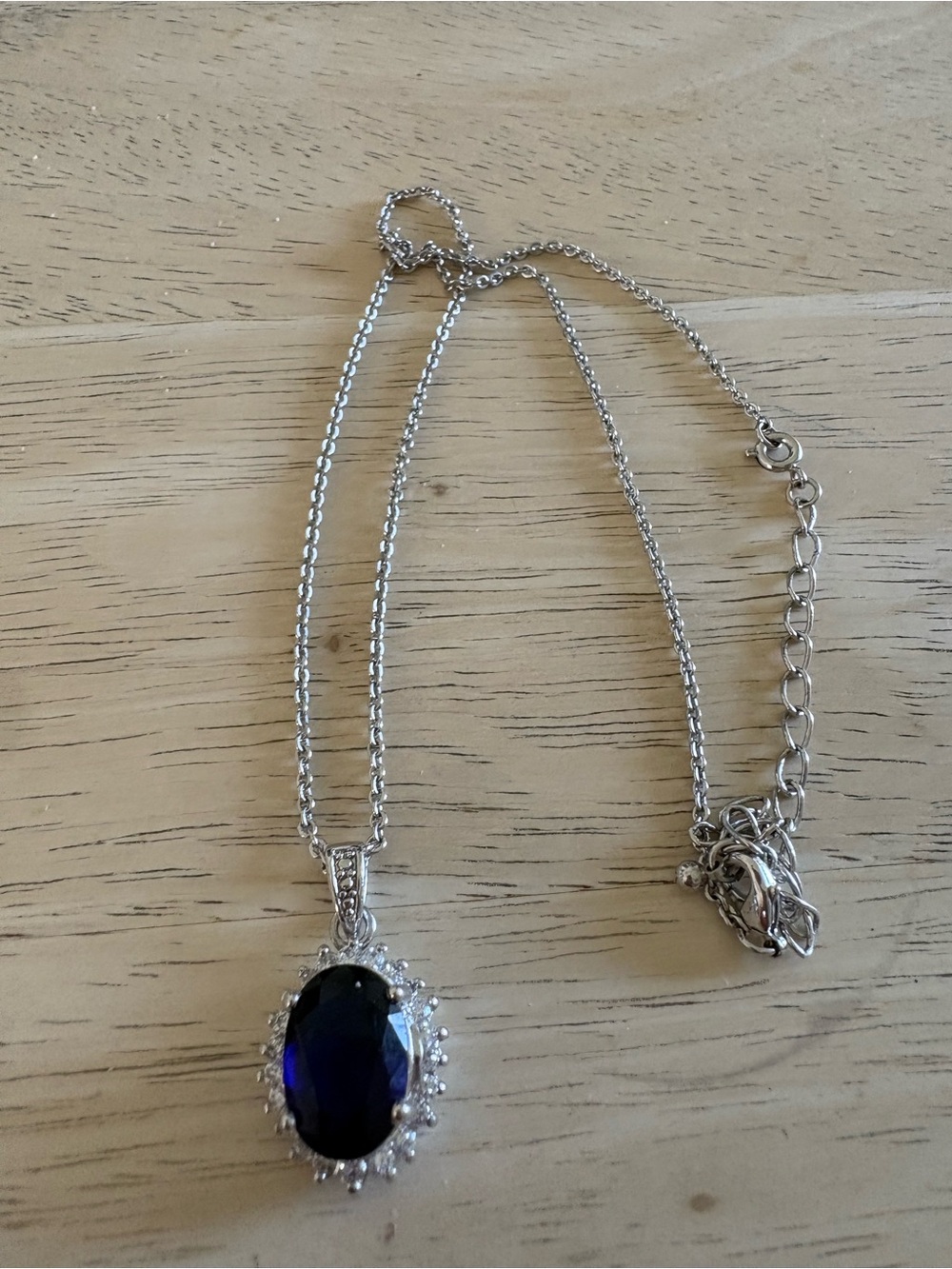 Avon Silver-Tone Deep Blue Oval Crystal Necklace and Ring Set - Picture 2 of 9